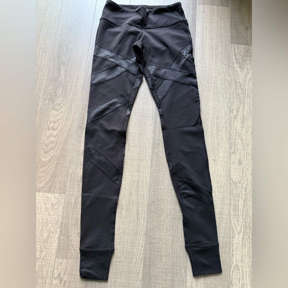 Lululemon Black Athletic Leggings Stir ups